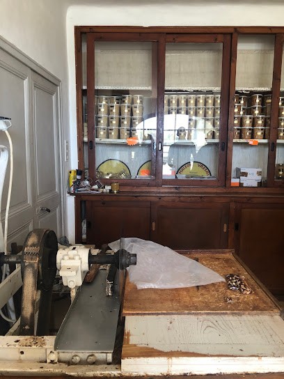 Teisseire Louis, Epicerie Fine à Taradeau