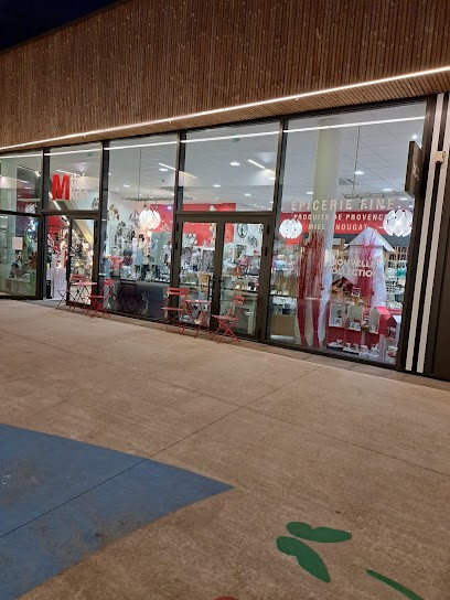 M Thé Kdo, Epicerie Fine à Servon